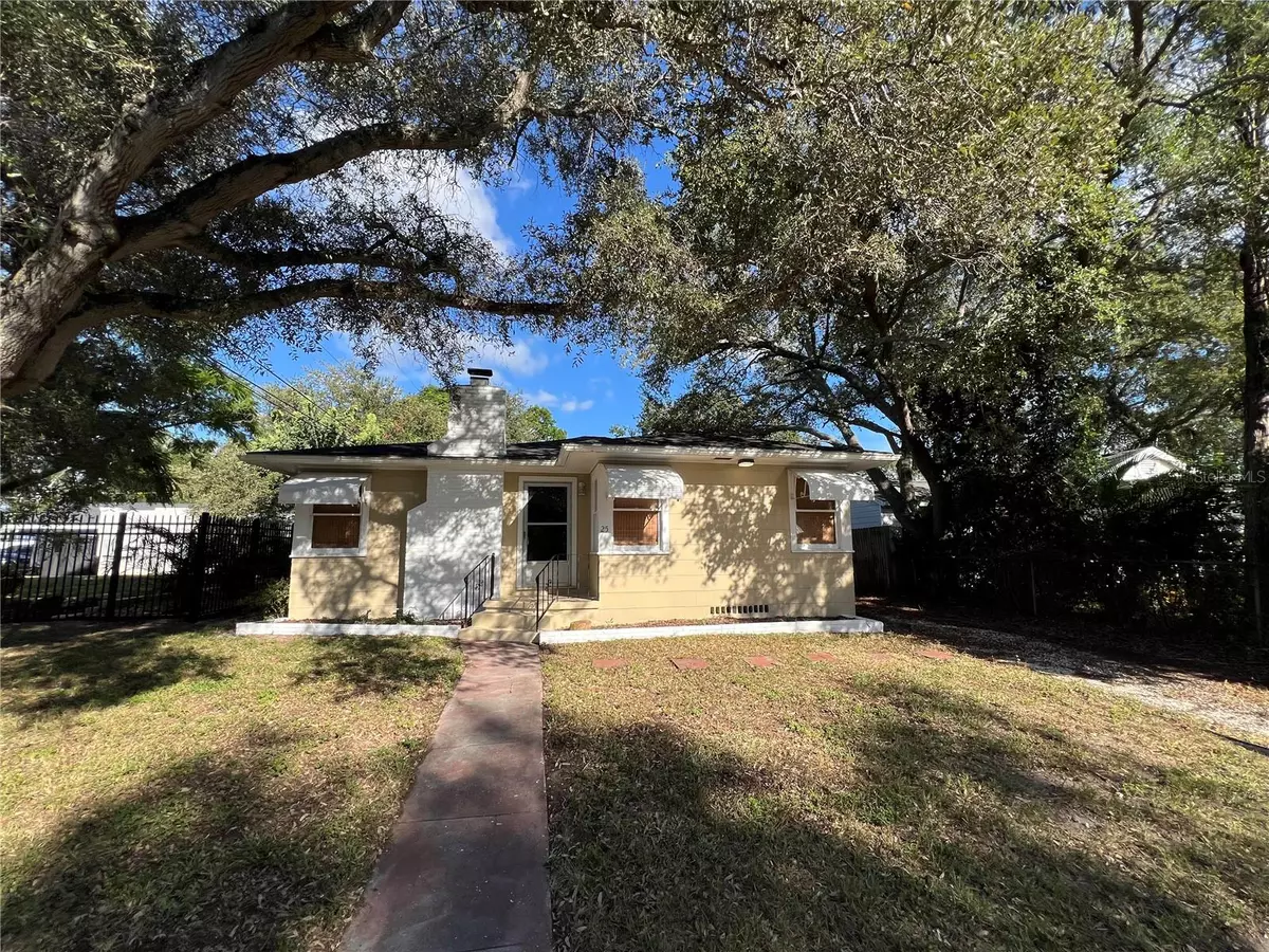 Dunedin, FL 34698,25 HIGHLAND AVE