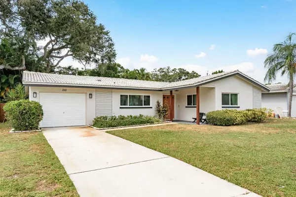 2307 BLACK OAK LN, Clearwater, FL 33763