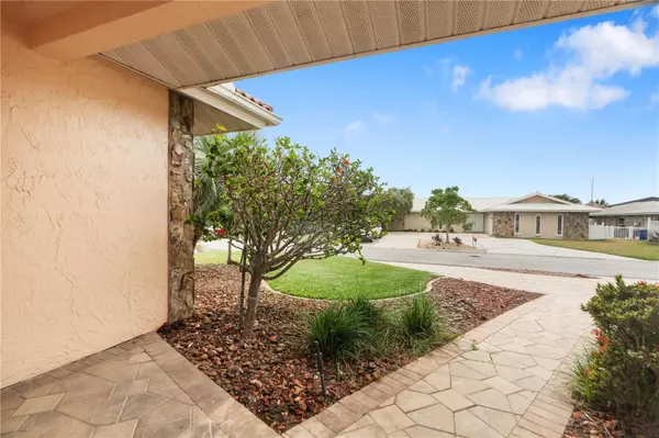 New Port Richey, FL 34652,5008 N SOUTHSHORE DR