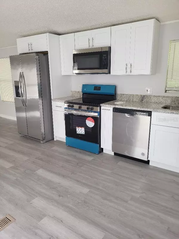 Brandon, FL 33511,848 CENTER AVE