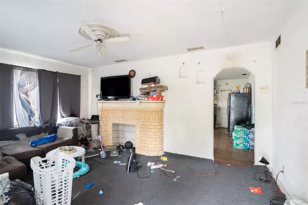 Tampa, FL 33603,911 E 31ST AVE