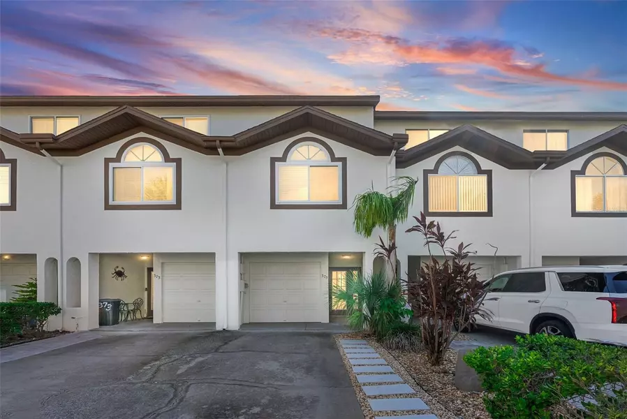 375 MADEIRA CIR, Tierra Verde, FL 33715