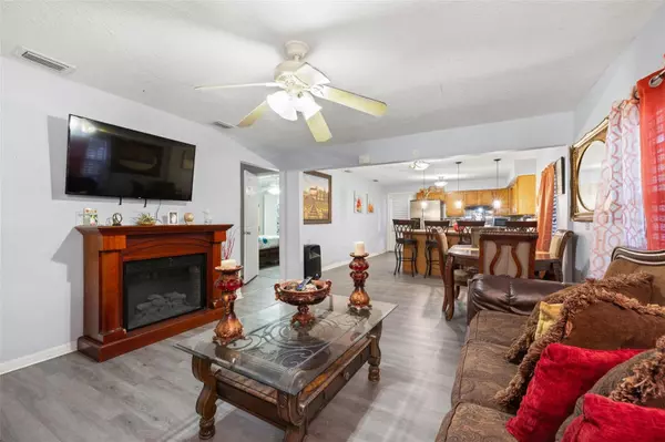 Tampa, FL 33604,8012 N 11TH ST