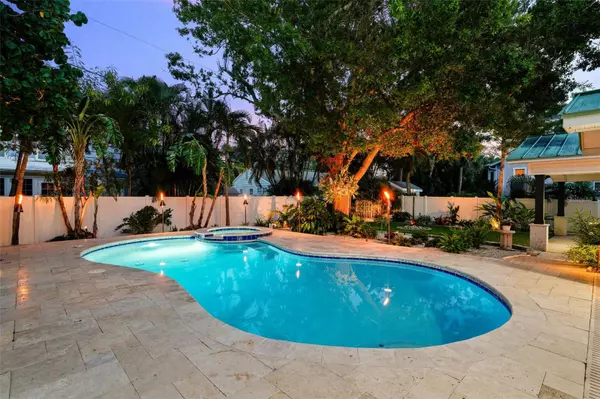 Clearwater Beach, FL 33767,759 LANTANA AVE