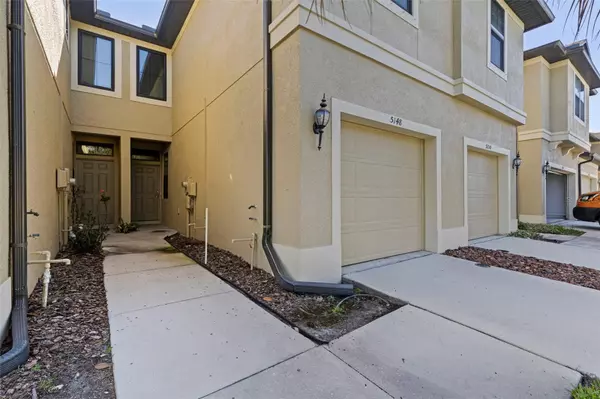 Clearwater, FL 33760,5148 BAY ISLE CIR