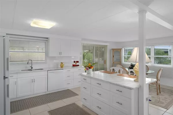 Palm Harbor, FL 34684,270 INDEPENDENCE AVE #10