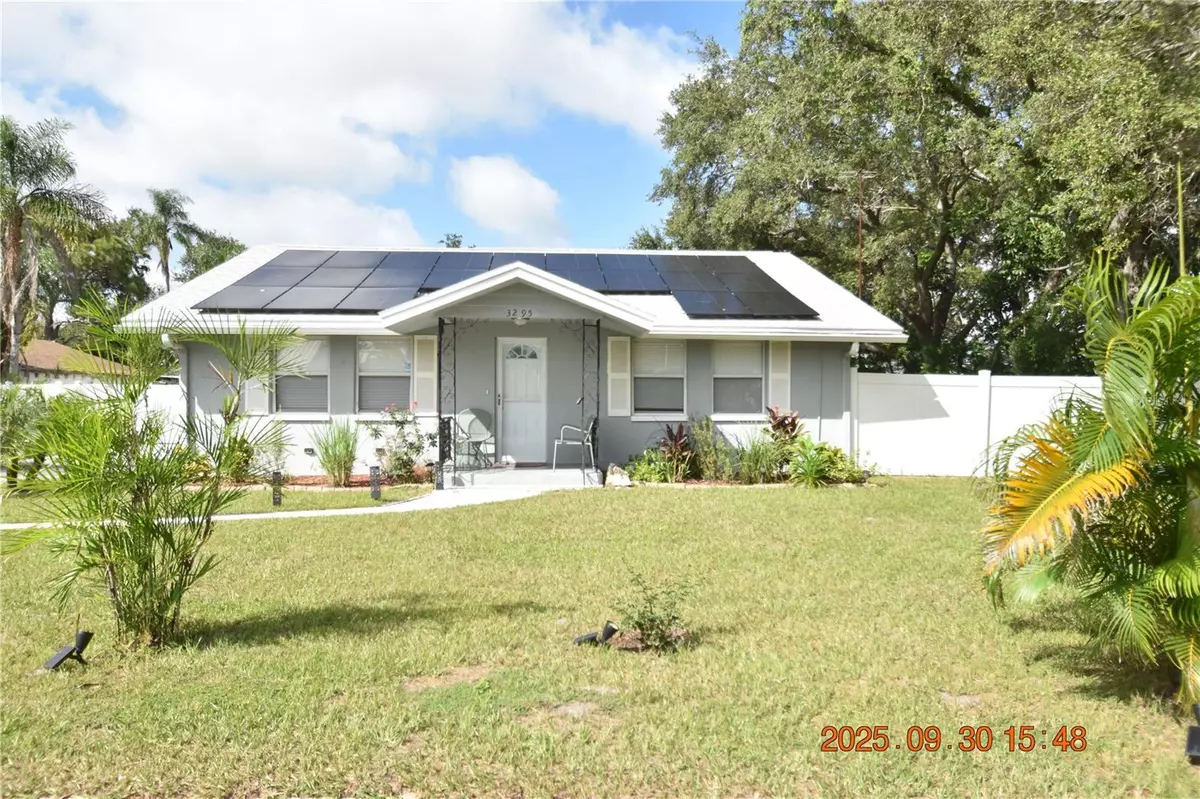 Largo, FL 33774,3295 ADRIAN AVE