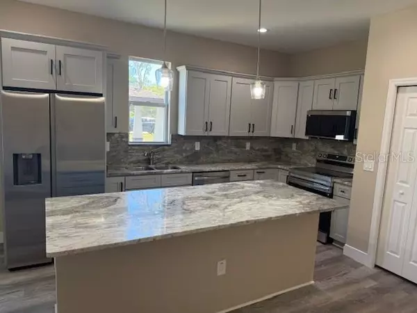 Tampa, FL 33617,8605 N 48TH ST