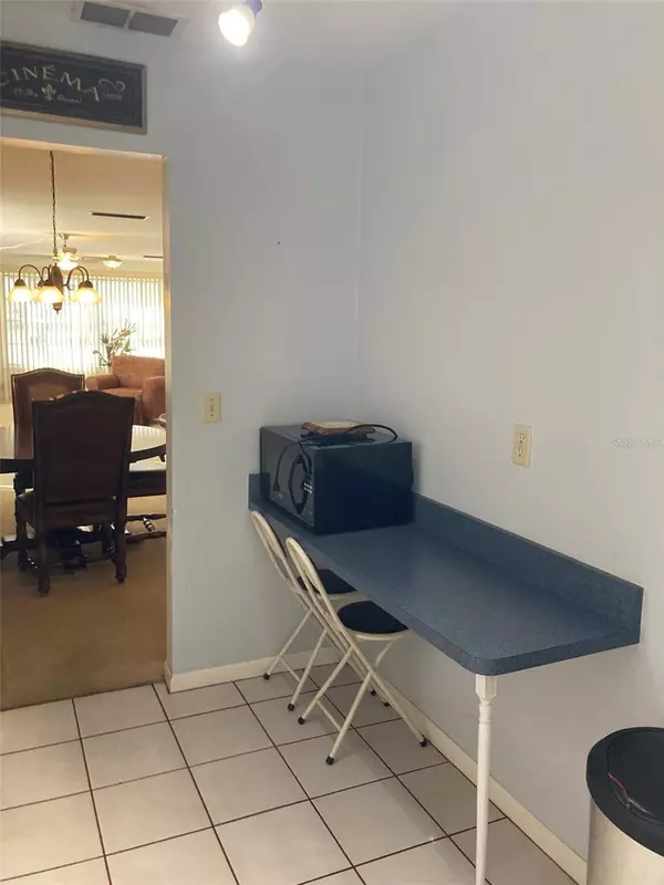 St Petersburg, FL 33709,5521 80TH ST N #215