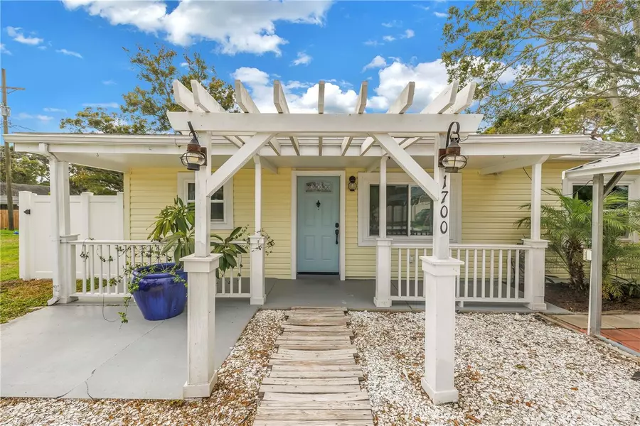 1700 MARTIN ST, Largo, FL 33774