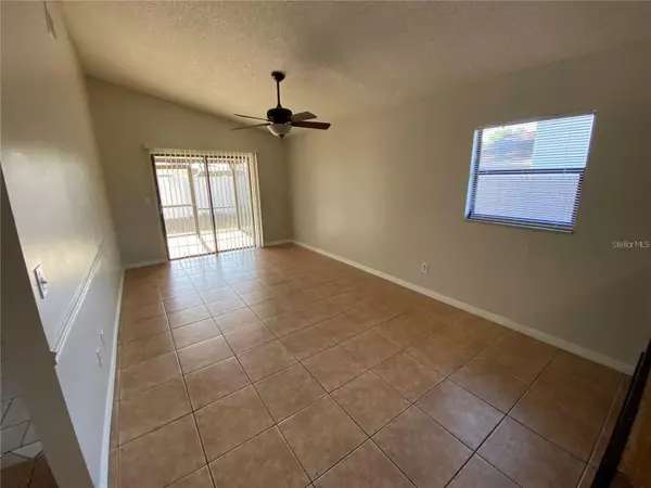 Tampa, FL 33615,9520 DRAKEMILL CT