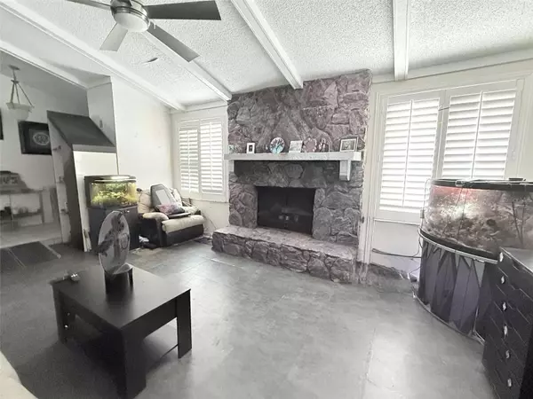 Seminole, FL 33776,10189 133RD CT