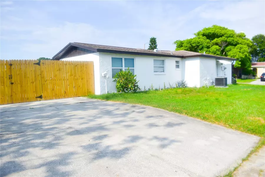 1741 FAIRFIELD ST #B, Holiday, FL 34691