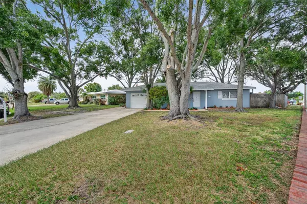 11319 62ND AVE, Seminole, FL 33772
