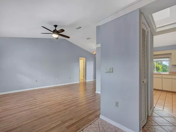Spring Hill, FL 34608,10454 VENTURA DR