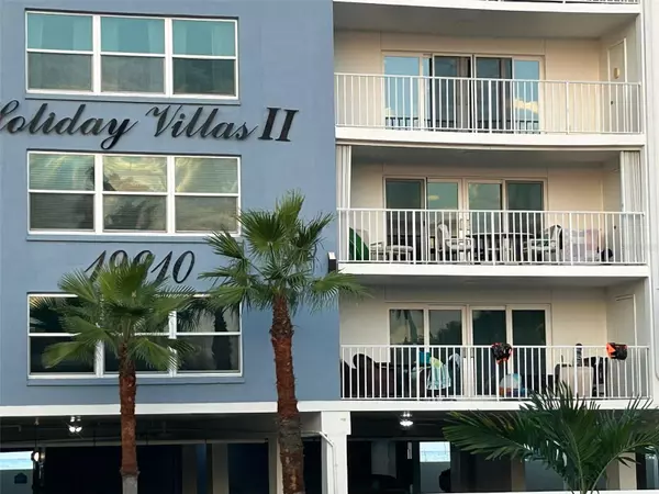 19610 GULF BLVD #206, Indian Shores, FL 33785