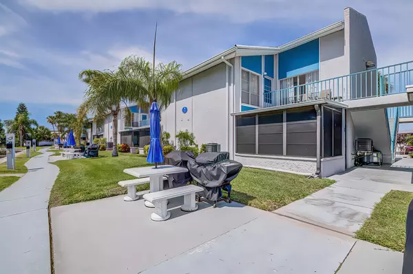 Madeira Beach, FL 33708,161 MEDALLION BLVD #E