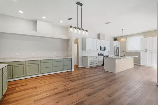 Largo, FL 33774,14547 OLIVER ST