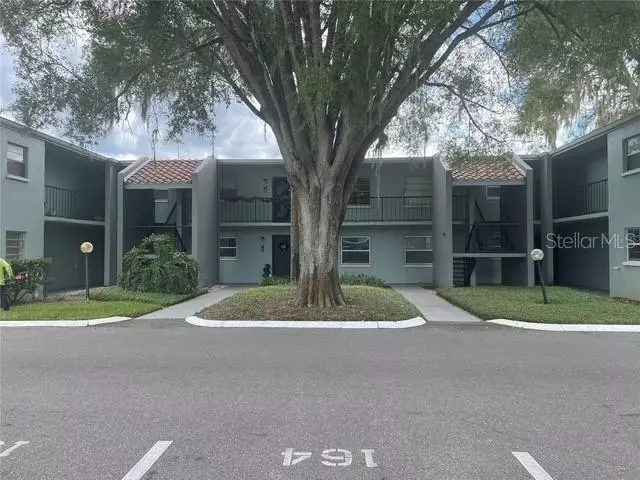 2812 SOMERSET PARK DR #102, Tampa, FL 33613