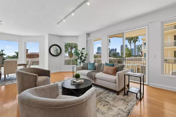 St Petersburg, FL 33701,555 5TH AVE NE #332