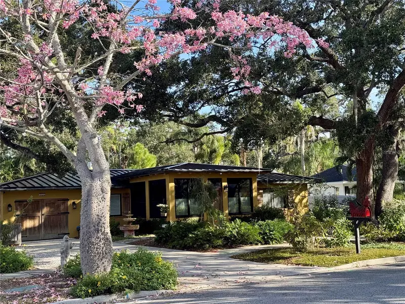 266 LYNDHURST ST, Dunedin, FL 34698