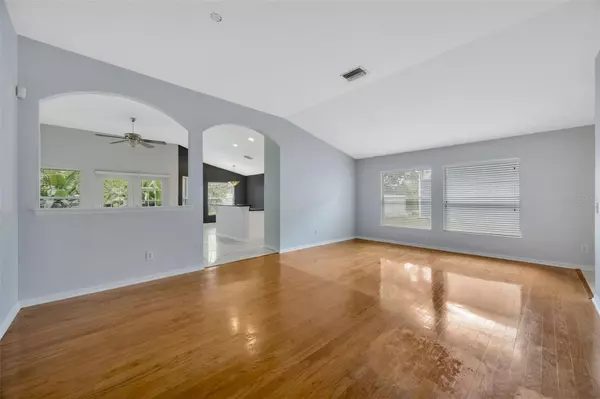 Temple Terrace, FL 33637,7533 TERRACE RIVER DR