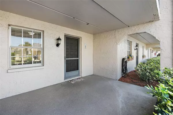Seminole, FL 33777,705 CORDOVA GN