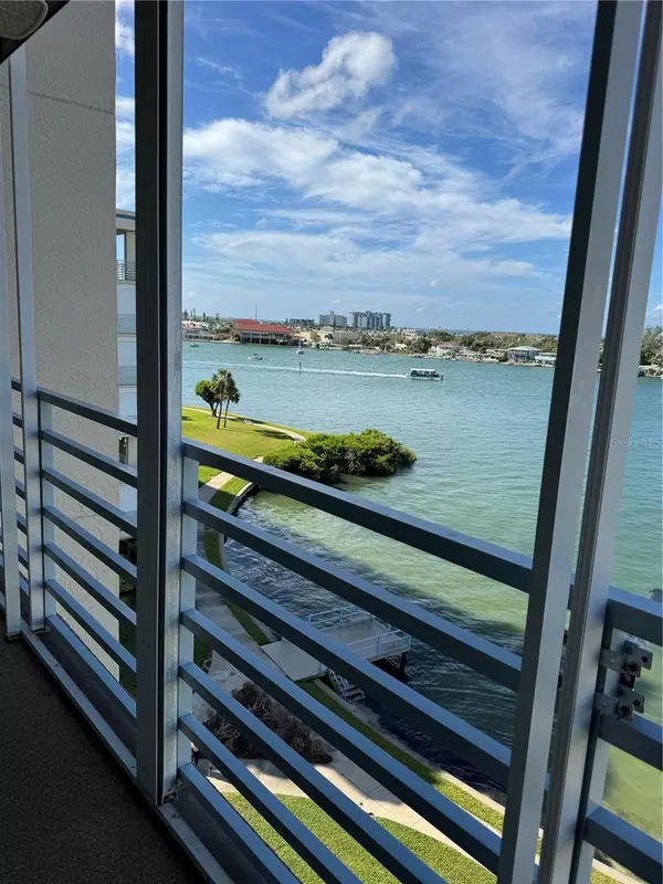 South Pasadena, FL 33707,7902 SAILBOAT KEY BLVD S #502
