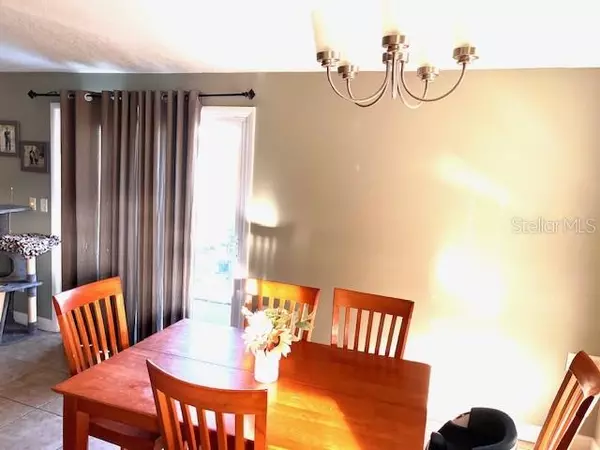 Oldsmar, FL 34677,215 CEDAR KEY CT