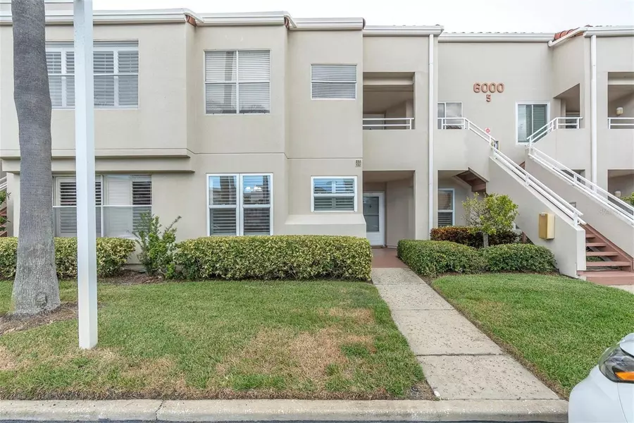 6000 BAHIA DEL MAR CIR #132, St Petersburg, FL 33715