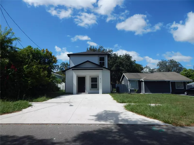 8716 N LYNN AVE, Tampa, FL 33604