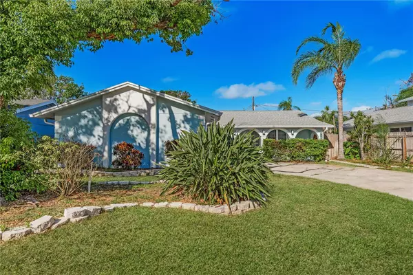 5630 VENETIAN BLVD NE, St Petersburg, FL 33703