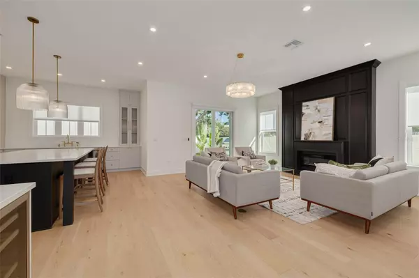 St Petersburg, FL 33704,431 36TH AVE N