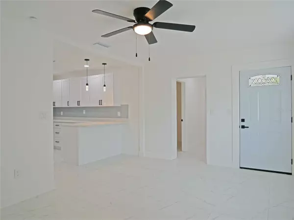 St Petersburg, FL 33705,5014 DR MARTIN LUTHER KING JR ST S