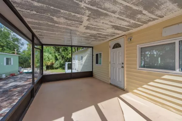 Tarpon Springs, FL 34689,825 OAKWOOD DR