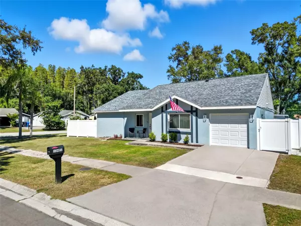 Tampa, FL 33624,12421 PEPPERFIELD DR