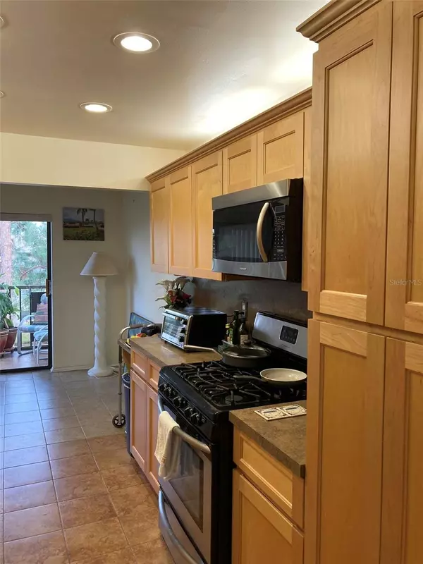 St Petersburg, FL 33709,5970 80TH ST N #412
