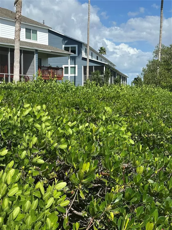 Indian Rocks Beach, FL 33785,505 HIDDEN HARBOUR DR