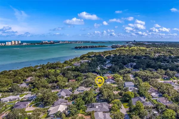 Belleair, FL 33756,2 EVONAIRE CIR