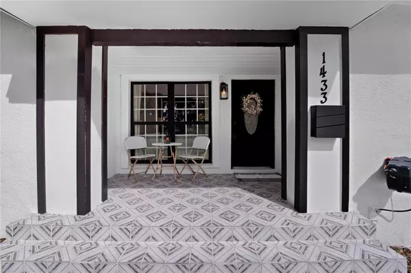 St Petersburg, FL 33705,1433 27TH AVE S