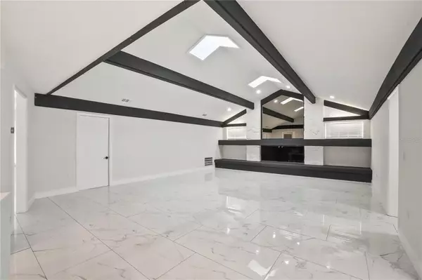 Valrico, FL 33596,2103 DOEFIELD CT