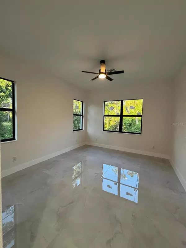 Port Charlotte, FL 33948,2145 REDMOND ST