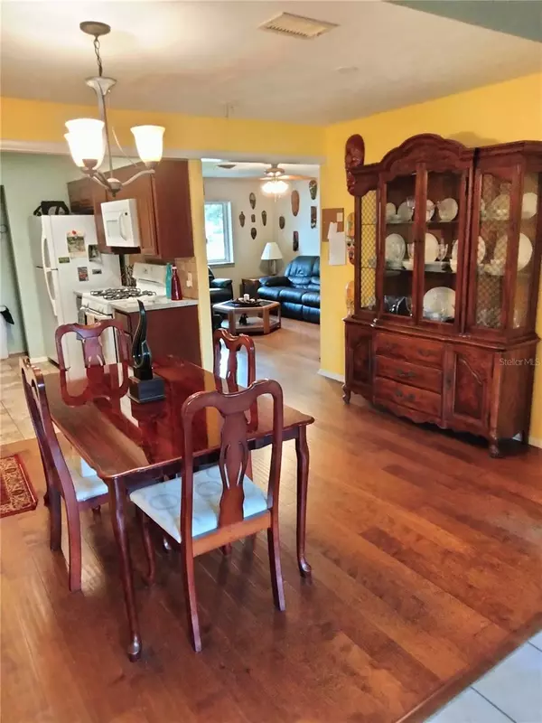 Largo, FL 33771,2301 FAIRLANE DR