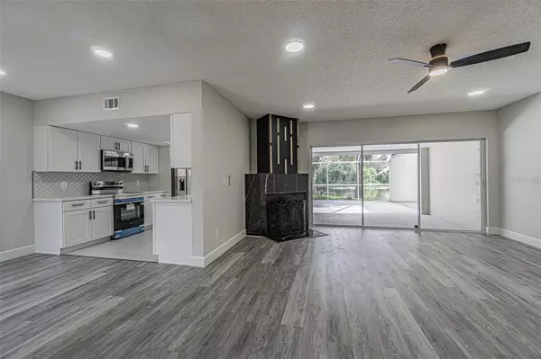 Tampa, FL 33618,4228 ARBORWOOD LN