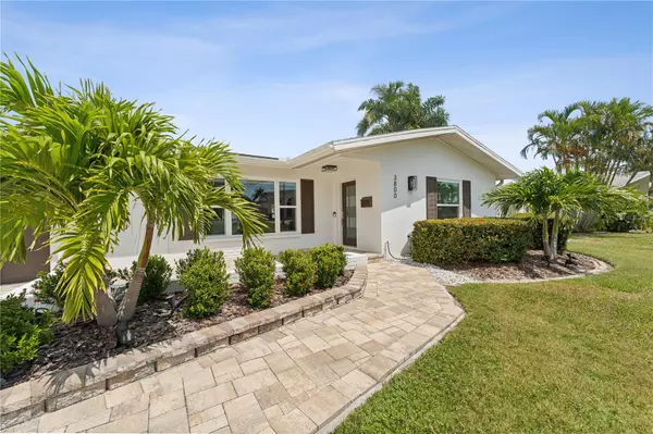 St Petersburg, FL 33703,3800 BAYSHORE BLVD NE