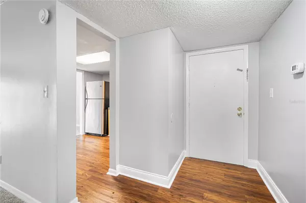 Tampa, FL 33615,7639 DOLONITA DR #7639