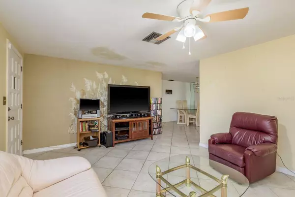 Port Richey, FL 34668,7216 EMBASSY BLVD