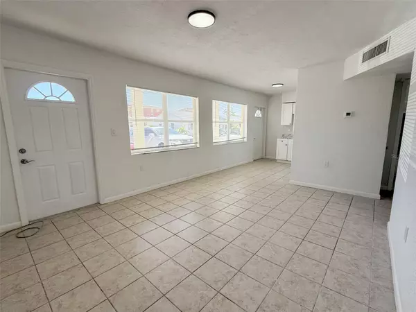 Redington Shores, FL 33708,111 177TH AVE W #1