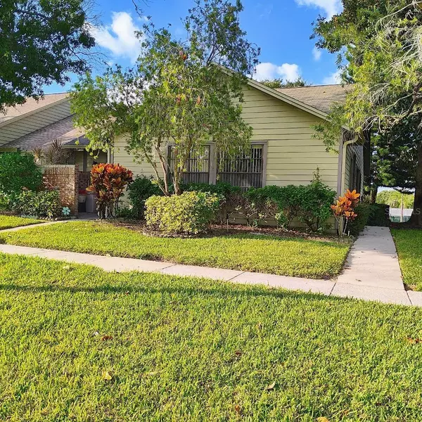 2454 BENTLEY DR, Palm Harbor, FL 34684