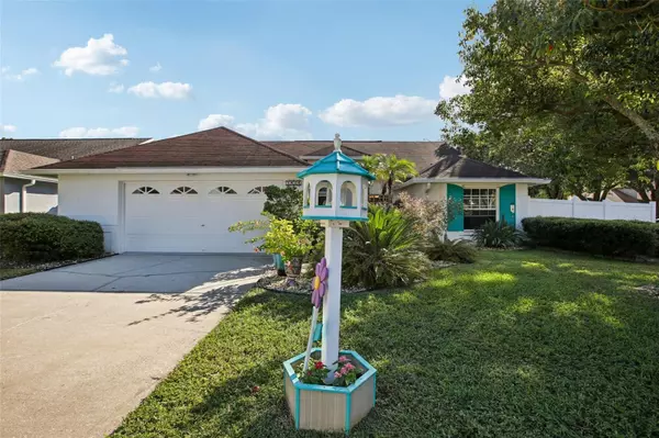 1424 RIDGE SHORE DR, Tarpon Springs, FL 34689